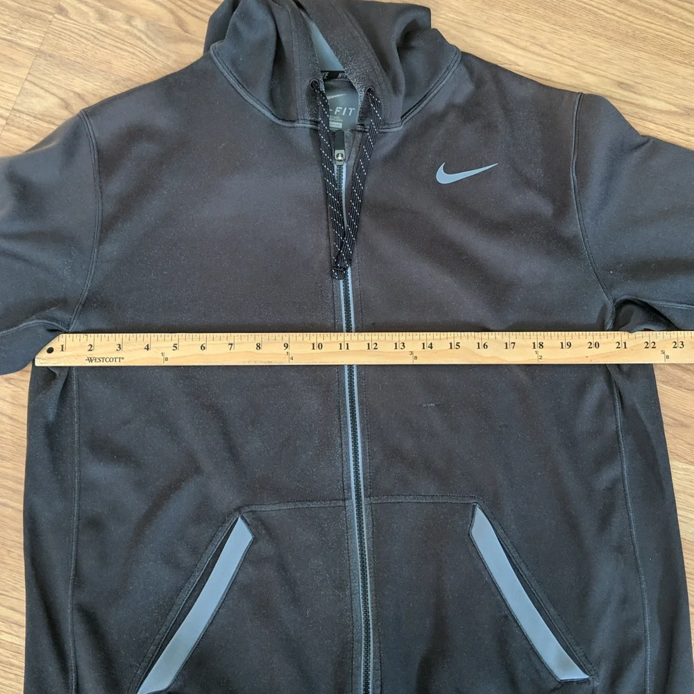 Nike jacket Dri-Fit Zip Up Size L Large